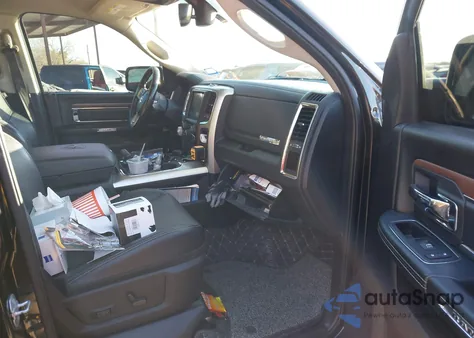 2016 Ram 1500 Laramie из США, поврежденный, VIN 1C6RR7NT0GS124834